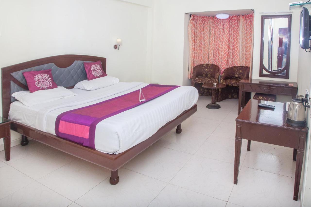 Oyo 12357 Hotel Nilgiris Inn Utakamand Zewnętrze zdjęcie